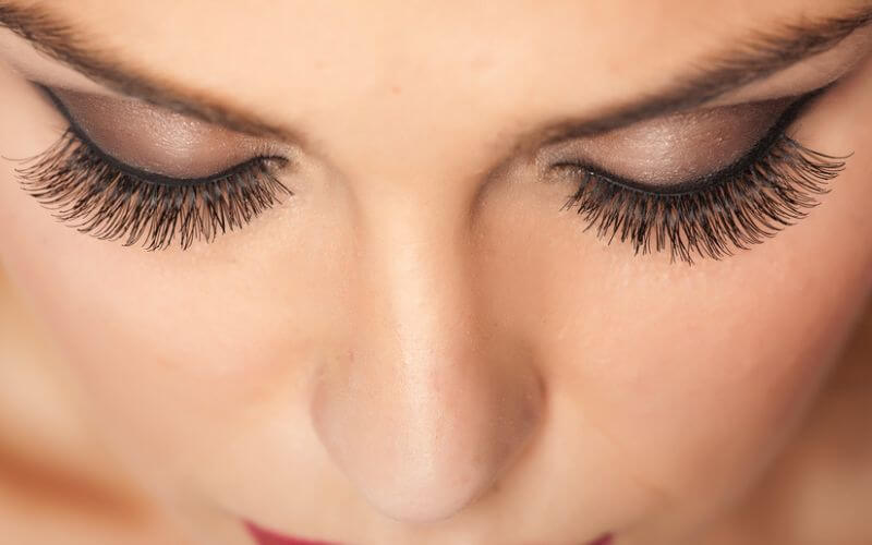 Why Latisse is a Healthy Alternative to Eyelash Extensions